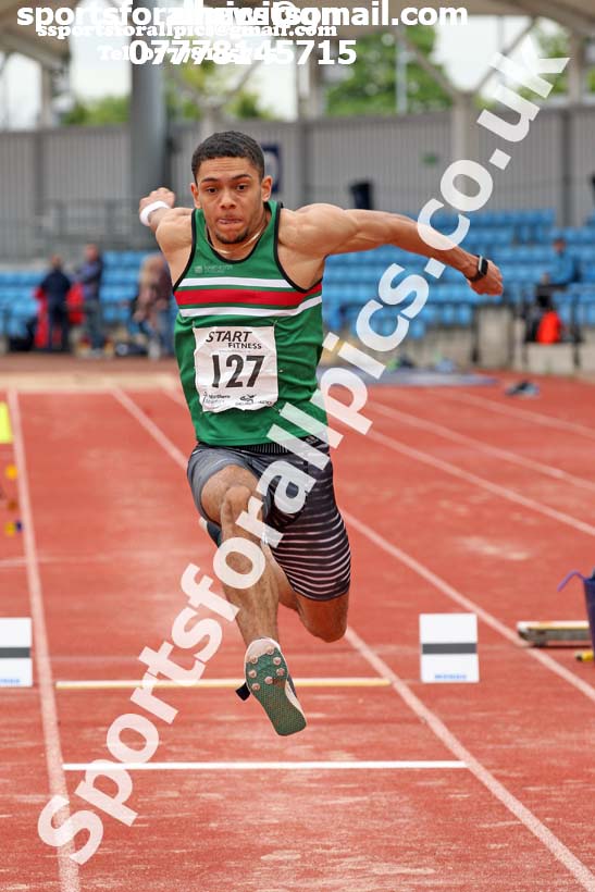 Senior mens triple jump, Northern Senior and Under-20s Champs., SportsCity, Manchester. Photo: David T. Hewitson/Sports for All Pics